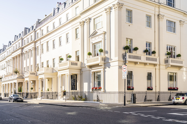 luxurious apartments in London to buy 